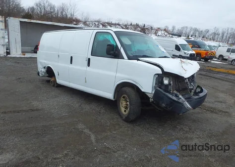 2017 Chevrolet Express 2500 Work Van из США, поврежденный, VIN 1GCWGAFF8H1137877